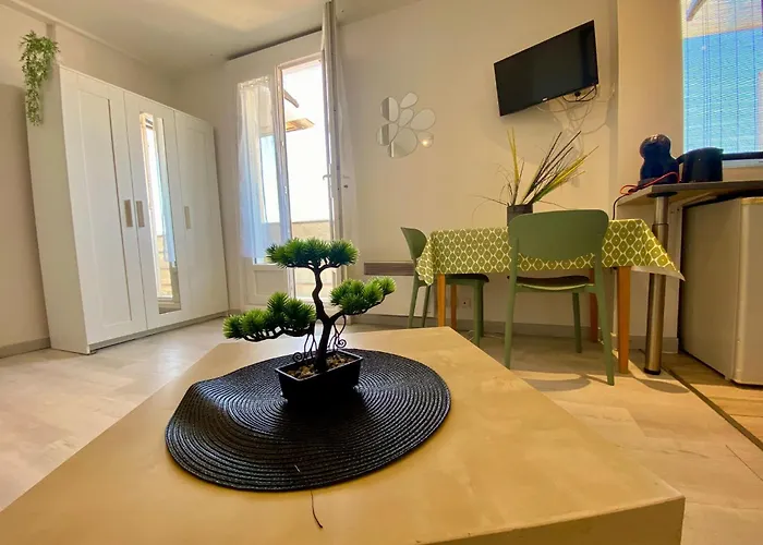Fshh Ξενοδοχείο με διαμερίσματα 3*